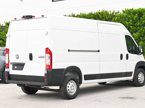 Used 2023 RAM ProMaster 2500 FWD image 2