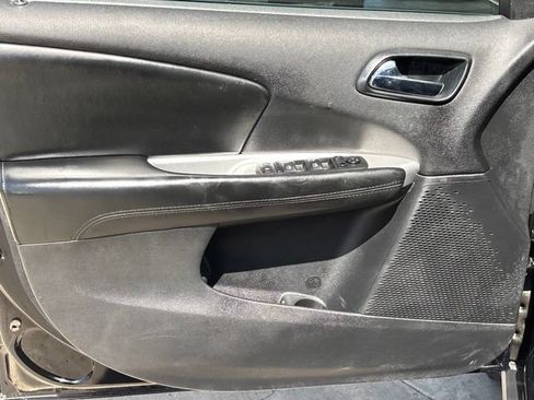 Used 2015 Dodge Journey American Value Package w/ Flexible Seating Group FWD image 12