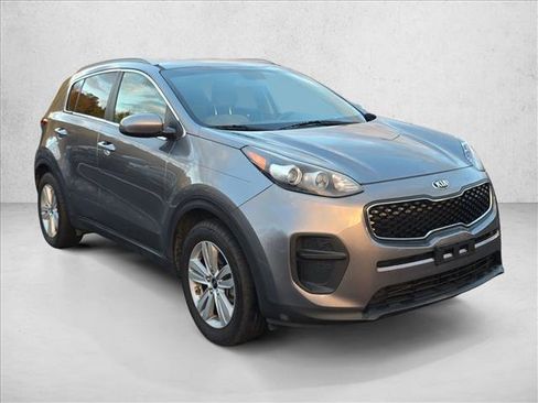 Used 2017 Kia Sportage LX w/ LX Popular Package image 2