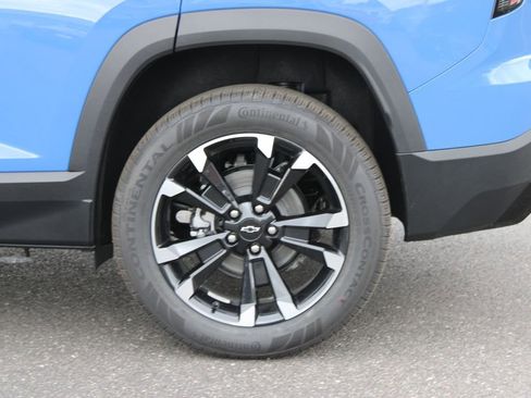 New 2026 Chevrolet Equinox RS w/ LPO, Floor Liner Package FWD image 17