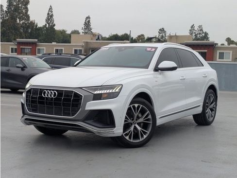 Used 2023 Audi Q8 Premium Plus w/ Premium Plus Package AWD/4WD image 1