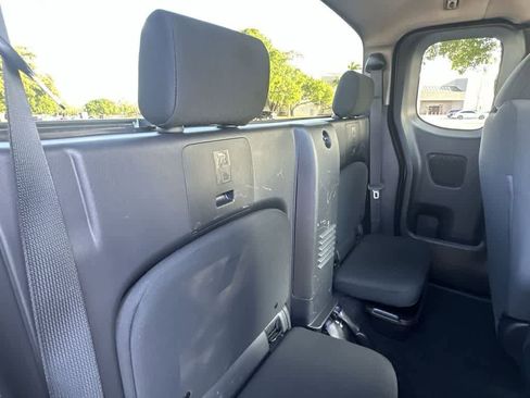 Used 2024 Nissan Frontier S RWD image 26