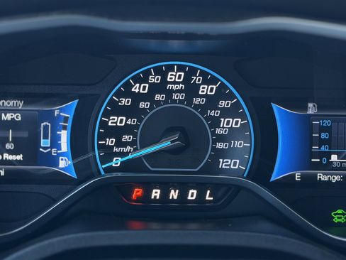 Used 2016 Ford C-MAX Energi SEL w/ Equipment Group 302A image 35