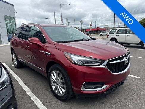 Used 2018 Buick Enclave Essence w/ Trailering Package AWD/4WD image 1