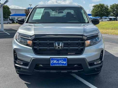 Used 2025 Honda Ridgeline Sport image 11