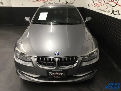 Used 2011 BMW 335i Convertible image 15