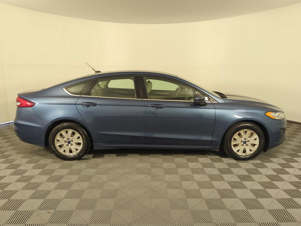 Used 2019 Ford Fusion S FWD image 7