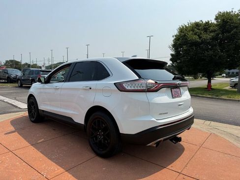 Used 2016 Ford Edge SEL w/ Equipment Group 201A FWD image 4