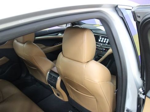 Used 2017 Buick LaCrosse Essence FWD image 10