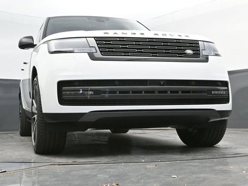 New 2025 Land Rover Range Rover SE image 35