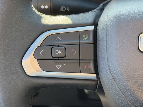 New 2026 Jeep Compass Latitude AWD/4WD image 22