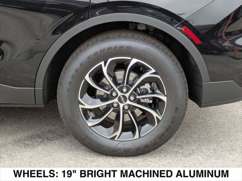 New 2026 Lincoln Nautilus Premier image 6