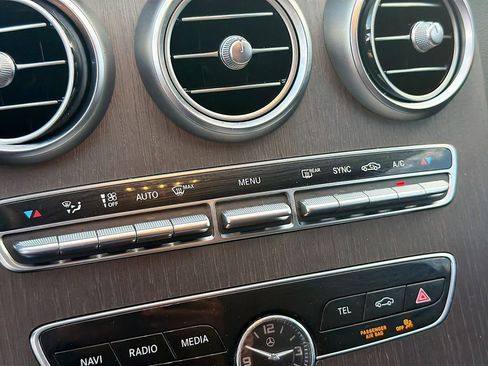 Used 2019 Mercedes-Benz C 300 C 300 image 15