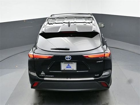 Used 2023 Toyota Highlander Bronze Edition image 45