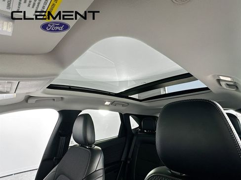 New 2025 Ford Escape SE image 23