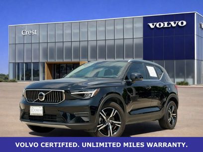 Certified 2025 Volvo XC40 B5 Core