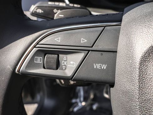 Used 2024 Audi Q3 2.0T Premium w/ Convenience Package image 33