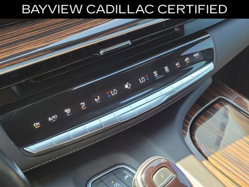 Certified 2023 Cadillac Escalade ESV Luxury AWD/4WD image 32