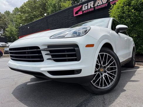Used 2022 Porsche Cayenne AWD/4WD image 2
