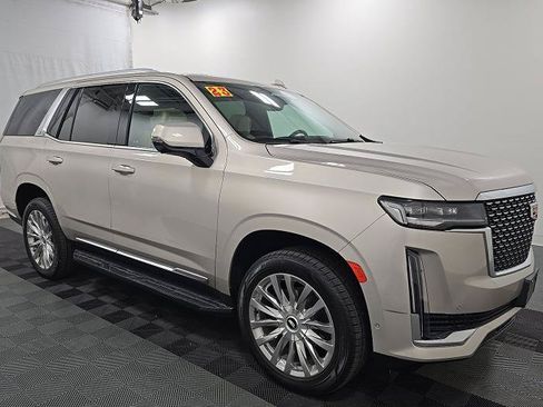 Used 2023 Cadillac Escalade Premium Luxury AWD/4WD image 2