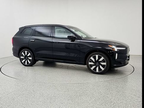 New 2026 Volvo EX90 Ultra AWD/4WD image 3