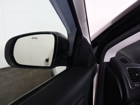 Used 2020 Jeep Compass Trailhawk AWD/4WD image 29