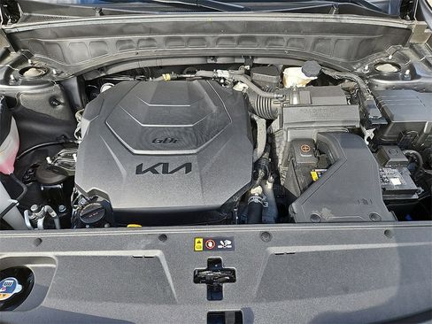 Used 2023 Kia Telluride S image 29