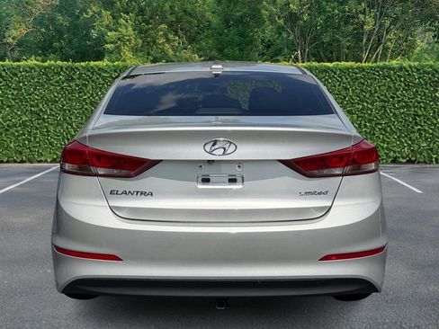 Used 2017 Hyundai Elantra Limited FWD image 5
