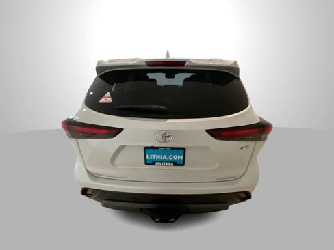 New 2026 Toyota Highlander Limited AWD/4WD image 7