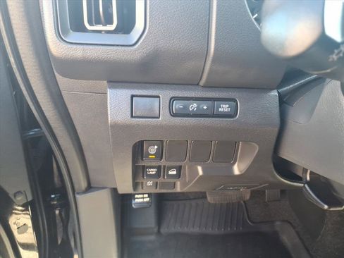 Used 2025 Nissan Frontier S image 13