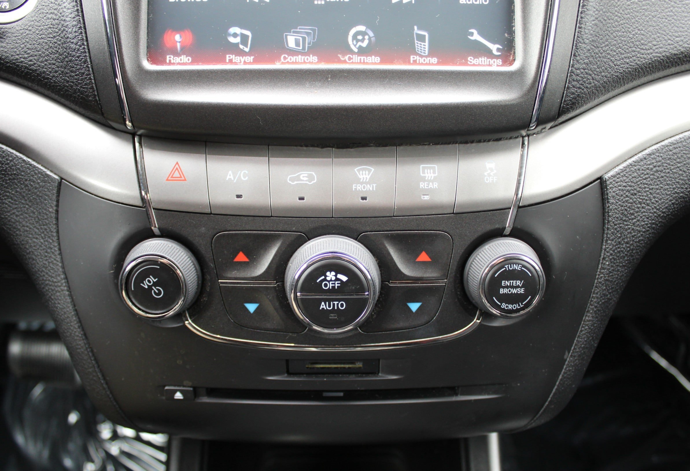 Used 2018 Dodge Journey Crossroad AWD/4WD image 25