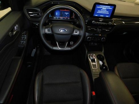 Used 2024 Ford Escape ST-Line image 11