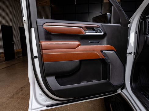 Used 2024 GMC Sierra 1500 Denali Ultimate image 36