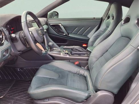 Certified 2024 Nissan GT-R w/ Floor Mat Package AWD/4WD image 16