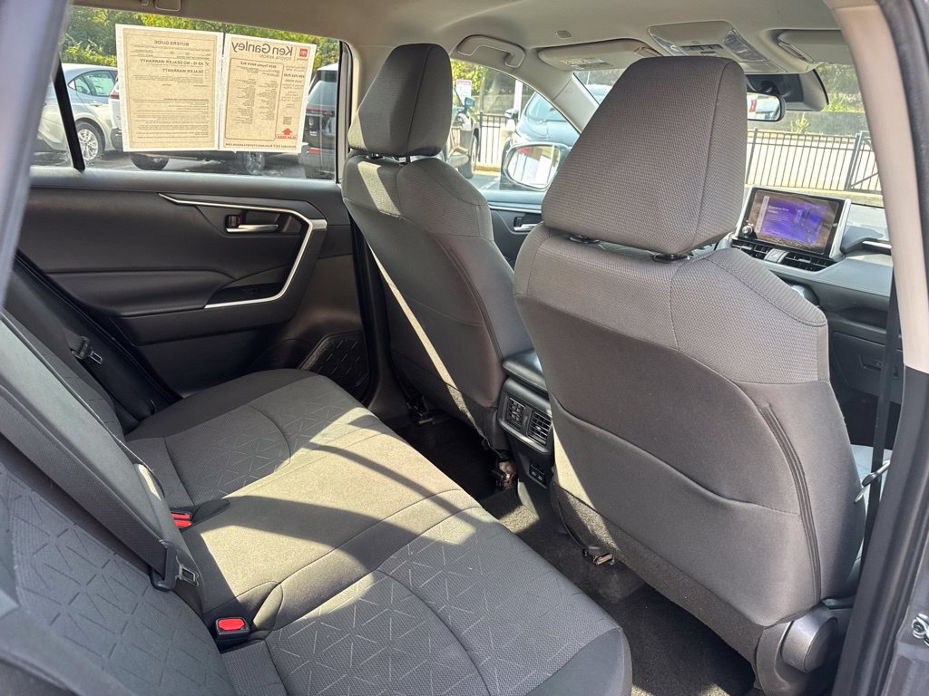Certified 2024 Toyota RAV4 XLE FWD image 32