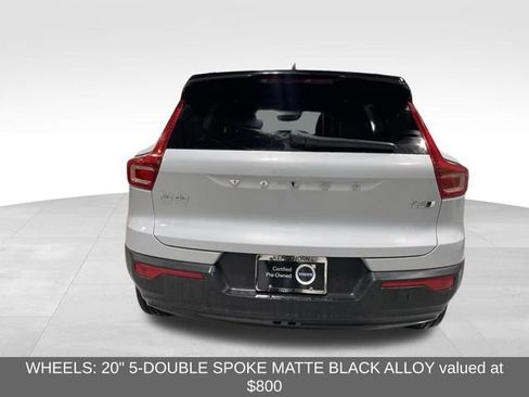 Used 2022 Volvo XC40 T5 R-Design w/ Climate Package image 7