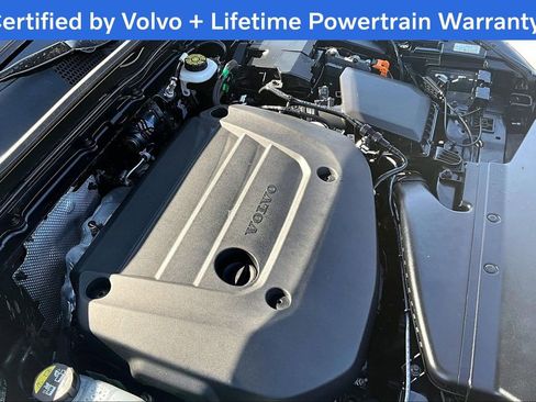 Certified 2025 Volvo XC40 B5 Plus image 42