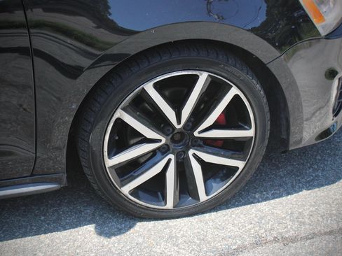 Used 2012 Volkswagen Jetta GLI Autobahn FWD image 35