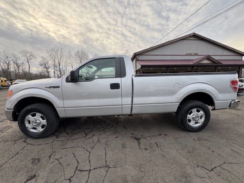 Used 2011 Ford F150 XLT w/ XLT Convenience Pkg image 2