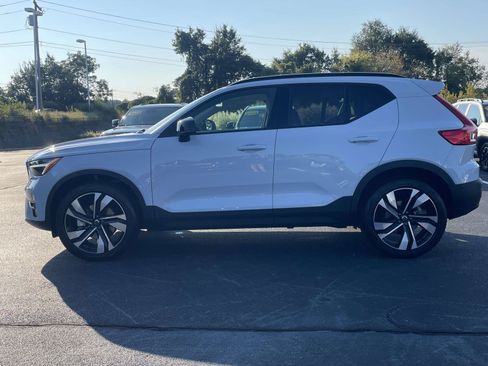 Certified 2026 Volvo XC40 B5 Ultra w/ Protection Package Premier AWD/4WD image 4