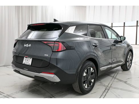 New 2026 Kia Sportage LX image 7