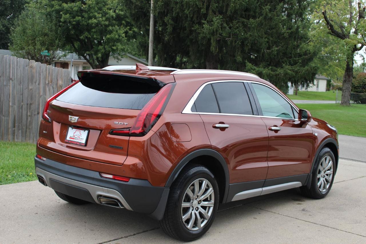 Used 2019 Cadillac XT4 Premium Luxury w/ Cold Weather Package AWD/4WD image 9