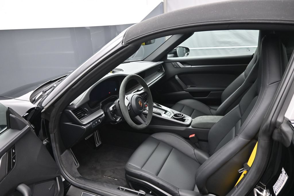 Certified 2026 Porsche 911 Targa 4S AWD/4WD image 4
