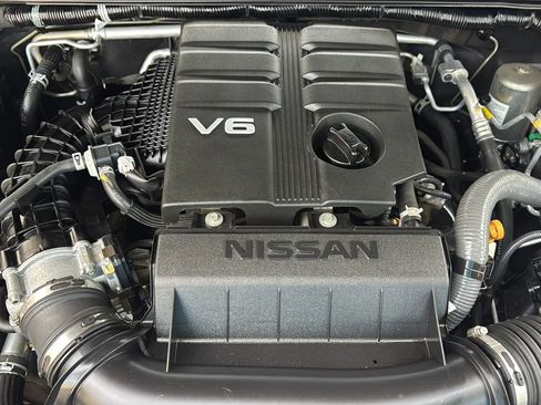 Used 2020 Nissan Frontier PRO-4X w/ Pro-4x Utility Package image 52