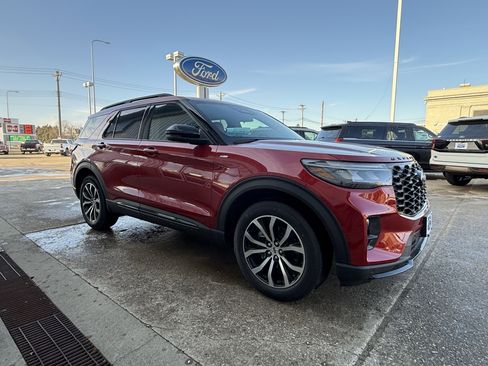 New 2026 Ford Explorer ST-Line AWD/4WD image 8