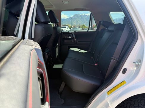 Used 2023 Toyota 4Runner TRD Off-Road Premium w/ Moonroof Package AWD/4WD image 25