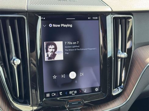 Certified 2023 Volvo XC60 B5 Plus w/ Climate Package image 25