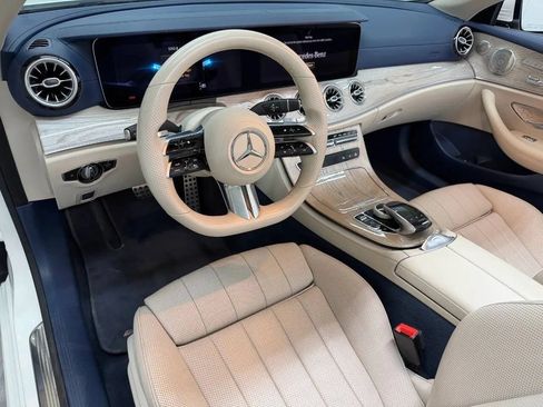 Used 2021 Mercedes-Benz E 450 Cabriolet image 3
