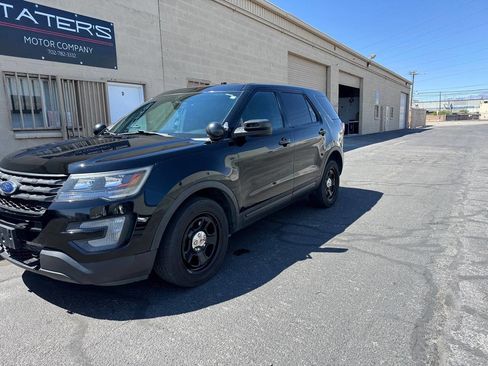 Used 2017 Ford Explorer 4WD Police Interceptor image 4