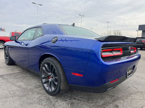 Used 2021 Dodge Challenger R/T Scat Pack w/ Shaker Package image 9